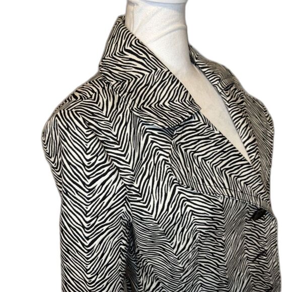 Cabi 007 Zeba Animal Print Button Up Trench Coat Jacket Womens Designer - Picture 6 of 8